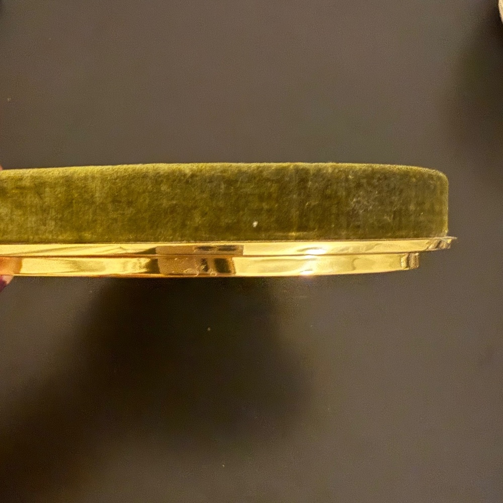 AERIN Valentina Velvet Heart Tray in Green - Picture 3 of 7